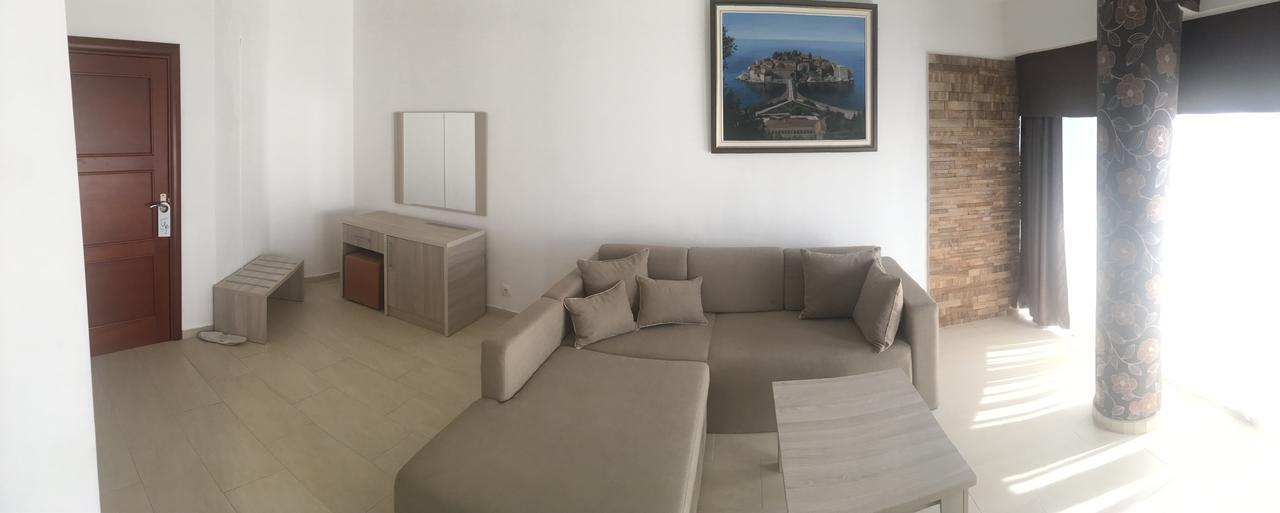 Hotel Imperial Улцин Екстериор снимка