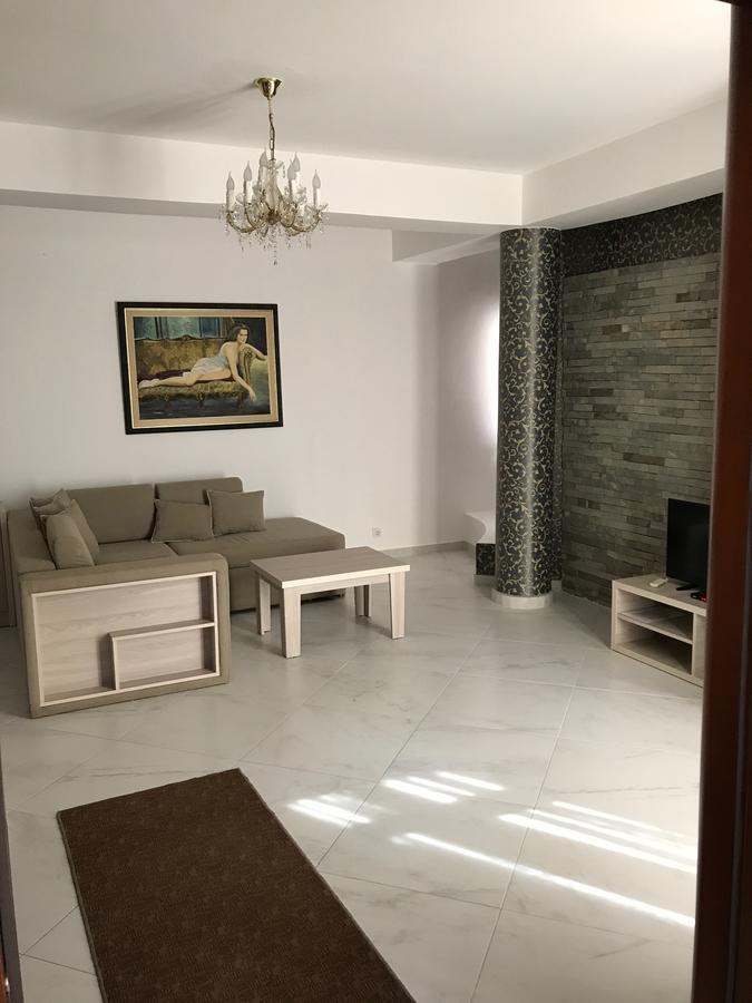 Hotel Imperial Улцин Екстериор снимка