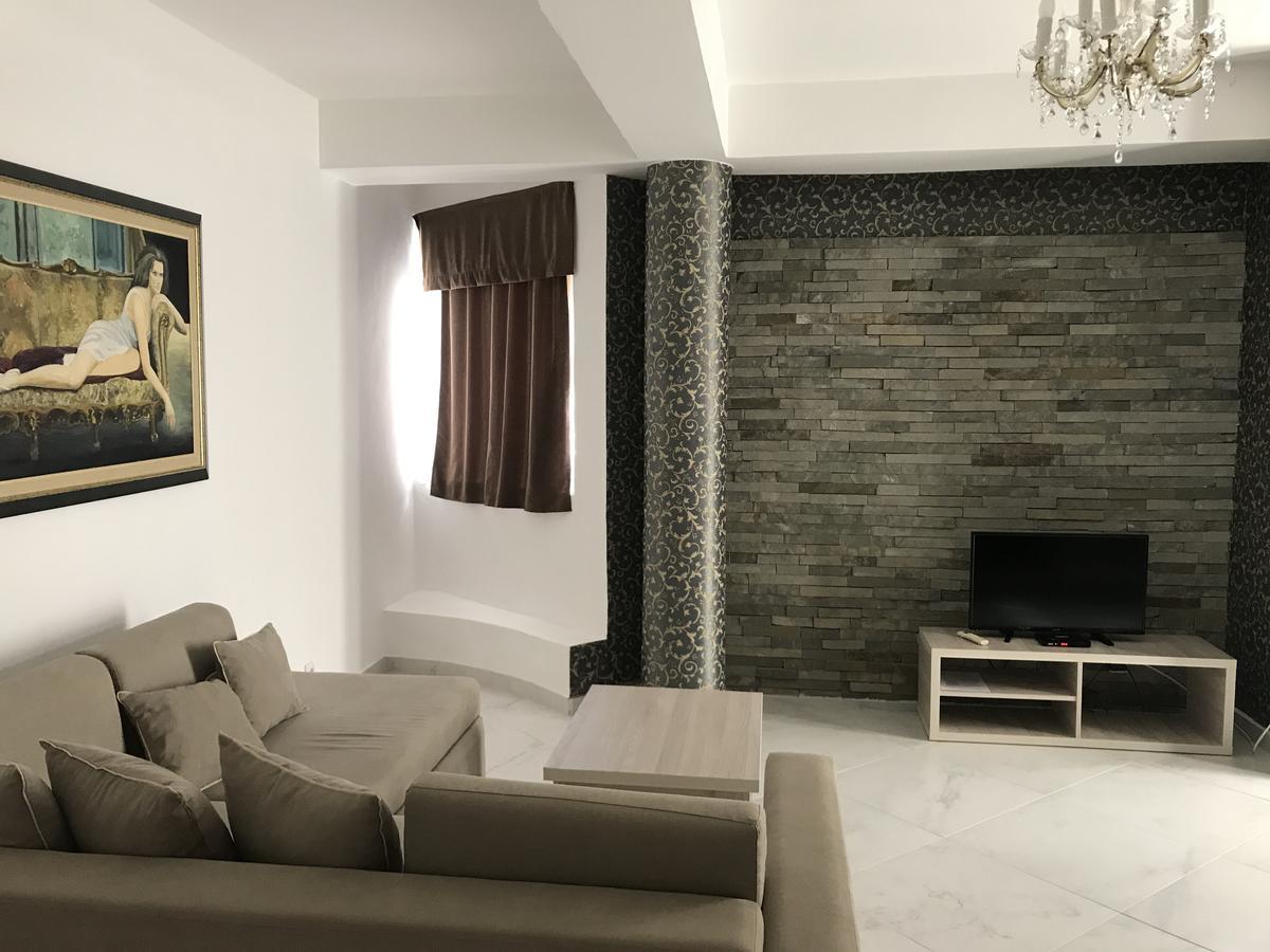 Hotel Imperial Улцин Екстериор снимка