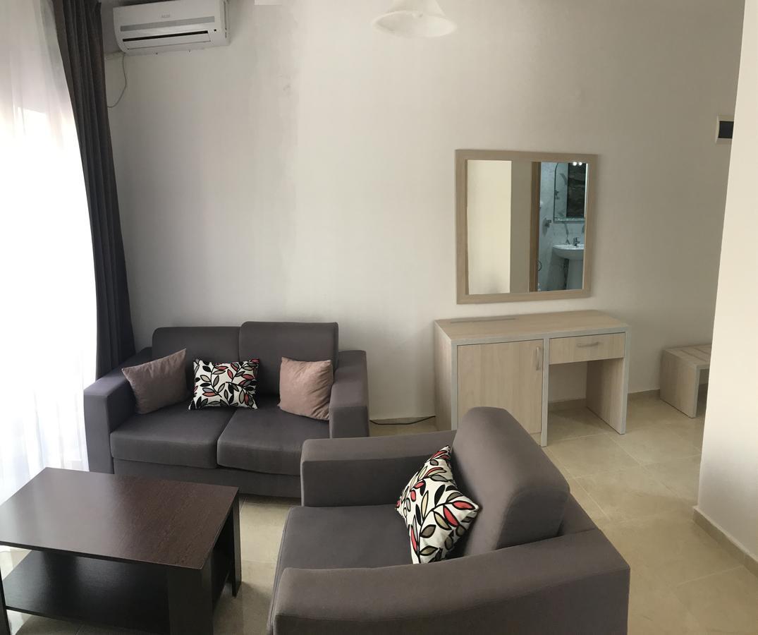 Hotel Imperial Улцин Екстериор снимка